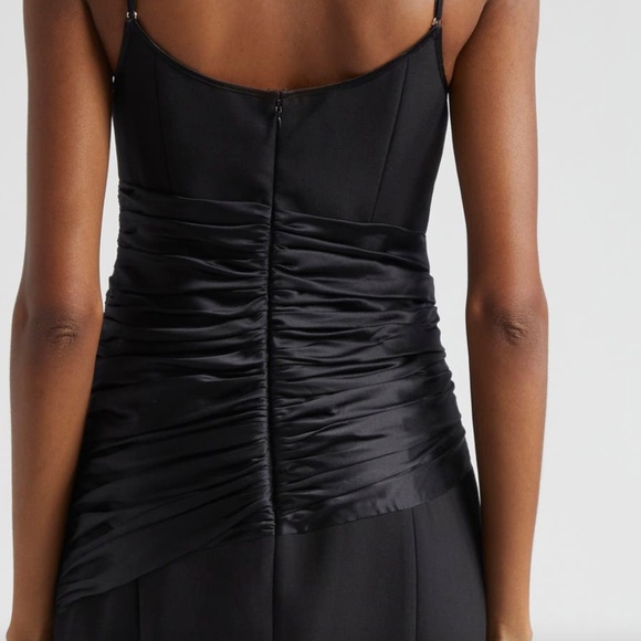 Cinq à Sept Anselle Mixed Media Cocktail Dress - Picture 5 of 12